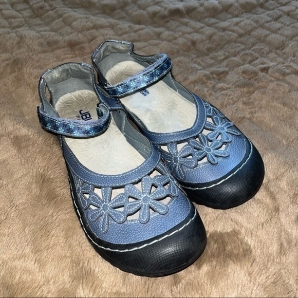 Floral jambu shoes - Picture 2 of 9